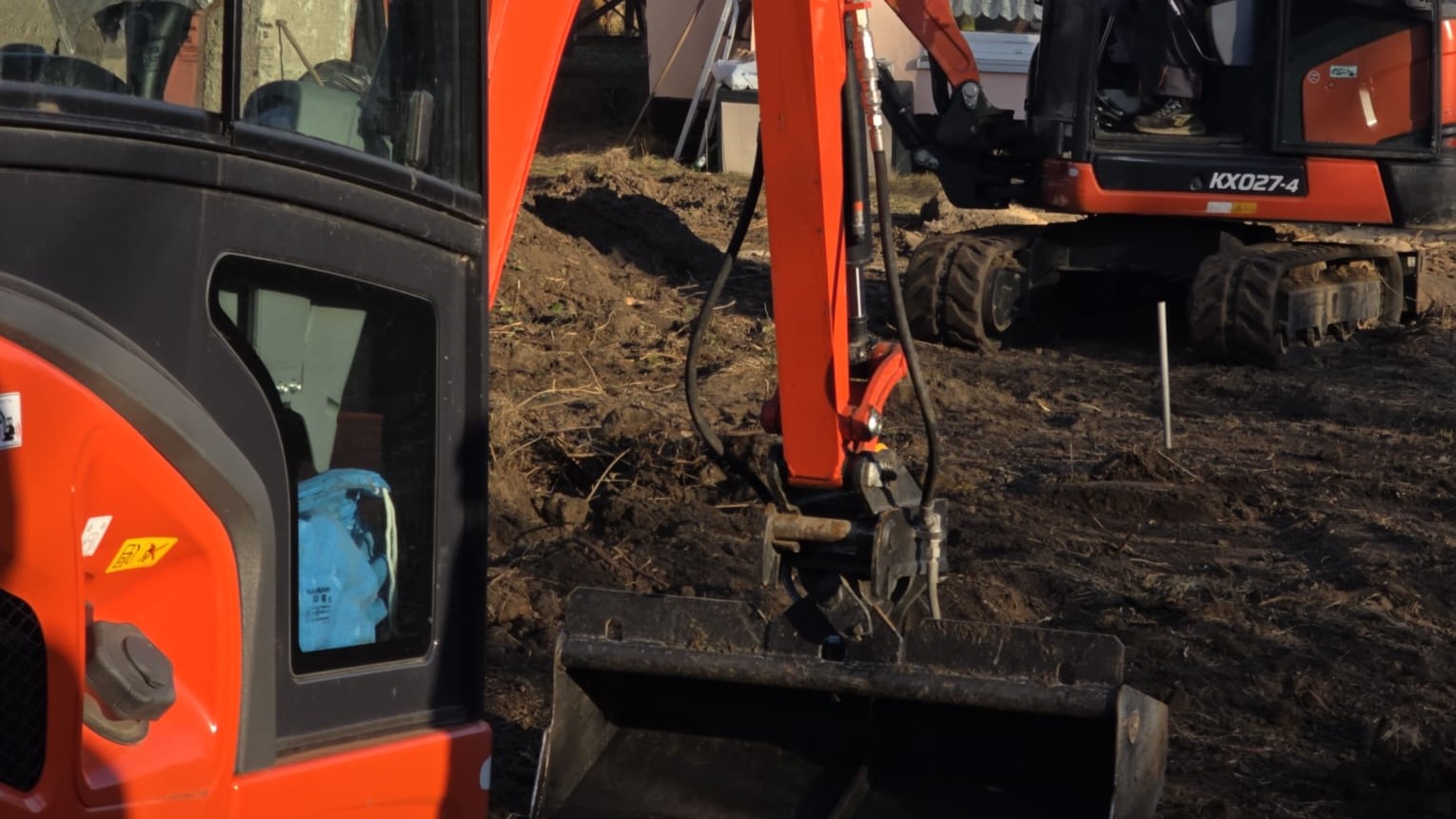 Erdarbeiten, Aushub, Verfüllen, Planieren